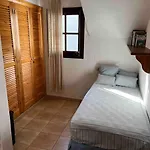 Дом отдыха Casa Menorquina En Ciudadela Con Wifi A 2 Minutos De La Playa Exclusiva Familias
